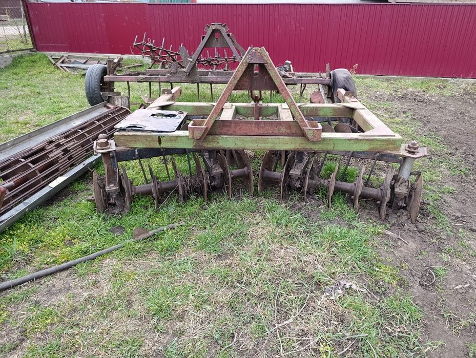 Продам диски з катком БТ2,5 практично нові всі питання за номером