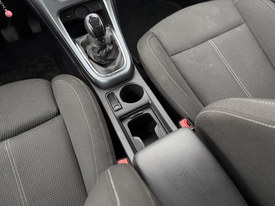 OPEL ASTRA 2016 року, 1.6 дизель, механіка, передній привід.
