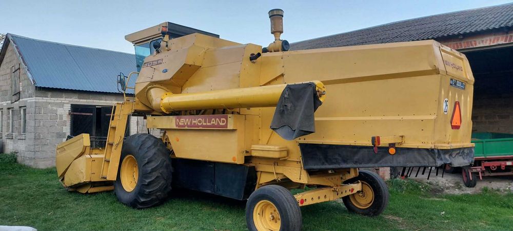 New Holland 8055 Ford