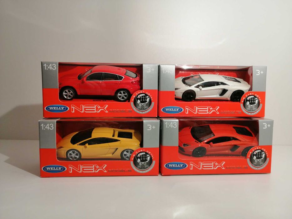 Miniaturas 1.43 Welly - NOVOS