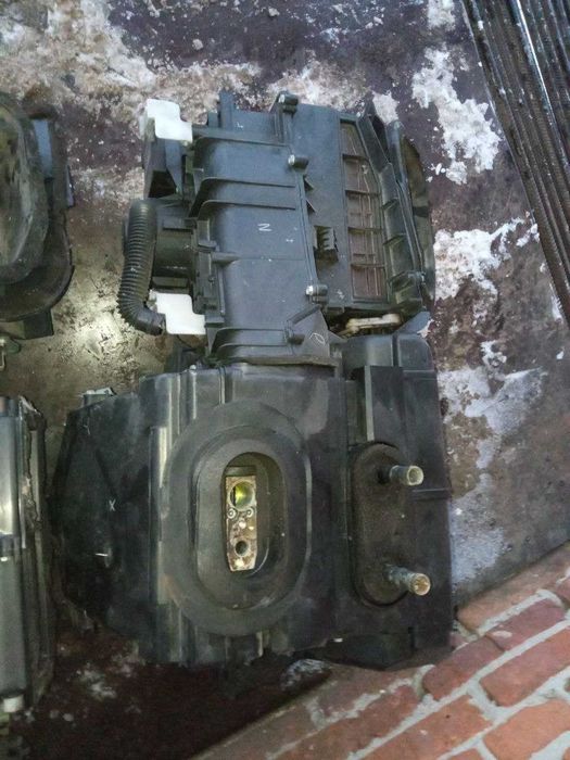 Корпус пічки печки Nissan Primera P12 2.2D Ніссан 27110AV668 Розборка