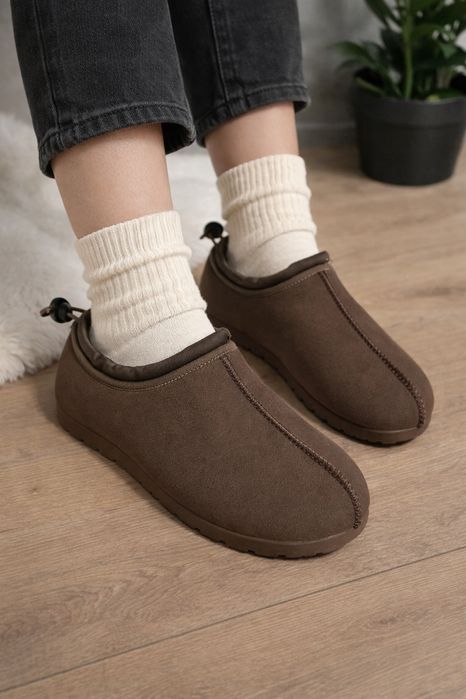 шоколадні замшеві зимові лофери