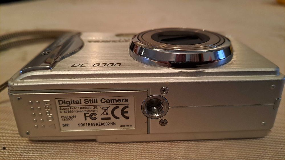 Máquina Fotográfica Traveler DC 8300 (corpo em aluminio)