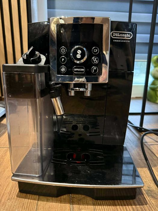 Ekspres do kawy Delonghi cappuccino