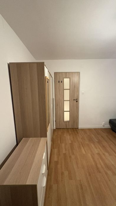 Wynajmę pokój 15m2 i 24m2 z balkonem