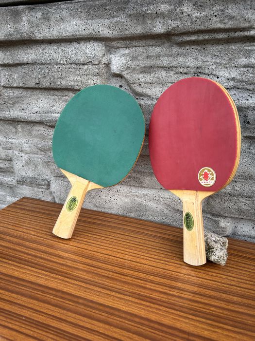 Dwie klasyczne paletki do tenisa stołowego Butterfly+Hanoi-dobre gumy