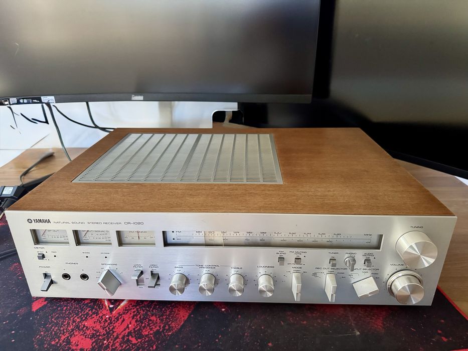 Yamaha amplituner stereo CR 1020 klasyk