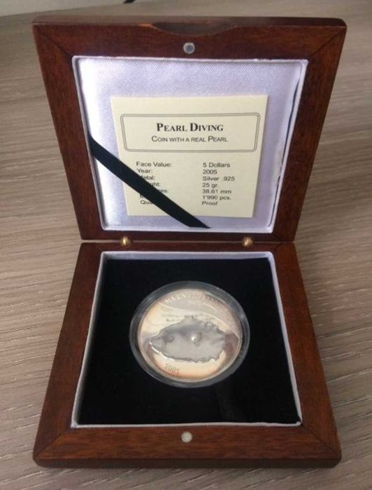 Srebrna moneta 5$ seria Marine Life Protection z prawdziwą perłą