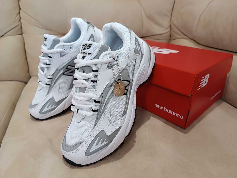 Жіночі кросівки New Balance 725