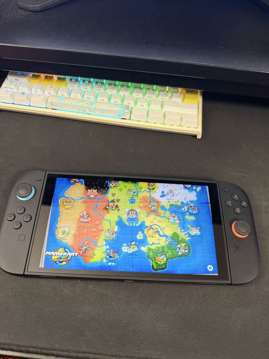 Nintendo Switch 2 (Nova) + Mario Kart World + Bolsa de Transporte