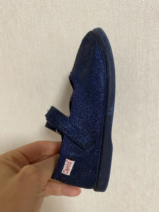 Туфлі ,кросівки,nike,zara,clarks 24розмір