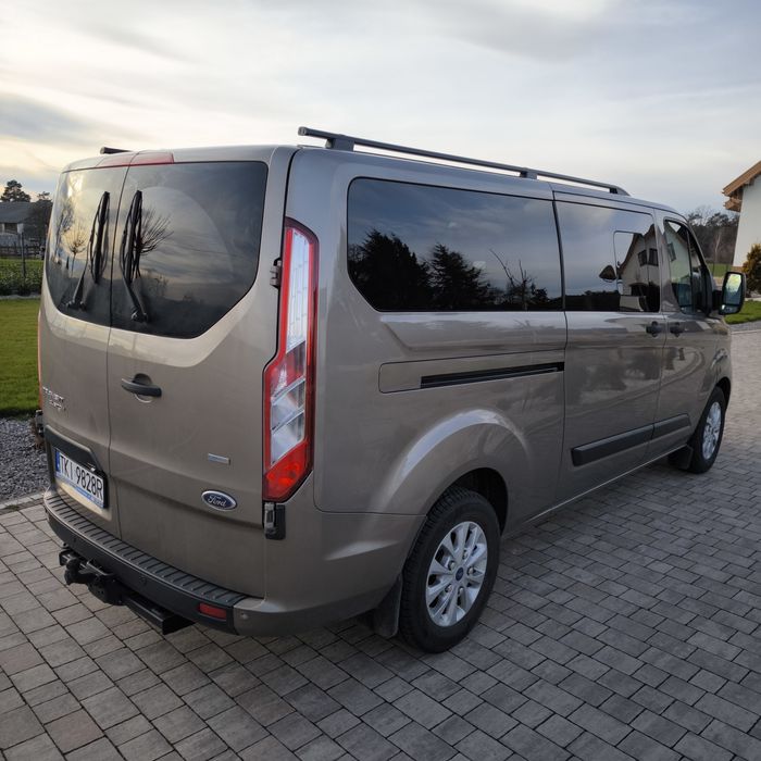 Wynajem Bus 8-osobowy FORD Transit Custom 2,0 wersja long