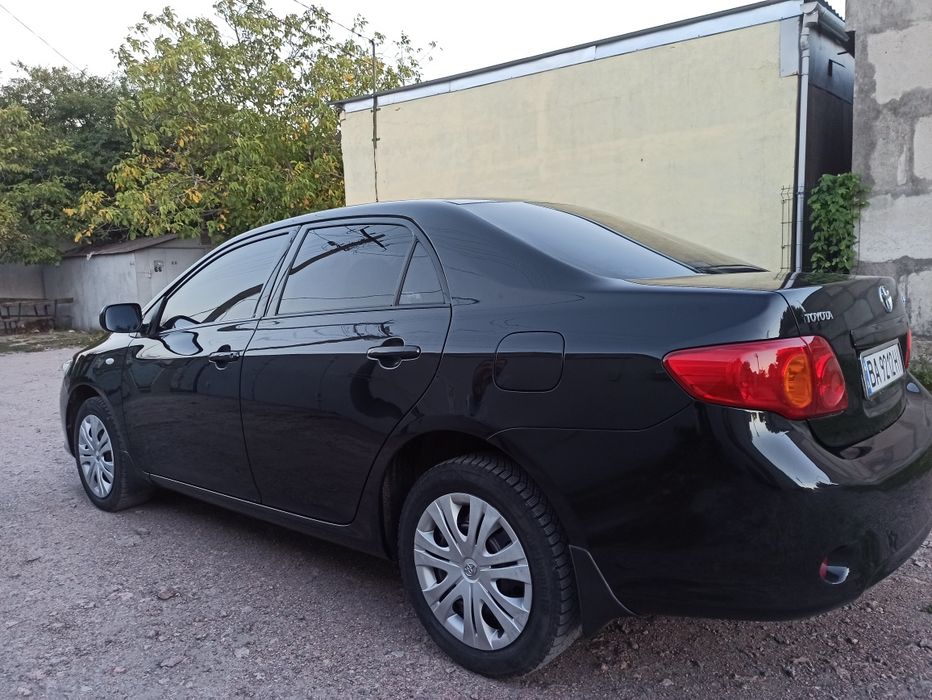 Toyota Corolla 2008 в хорошем состоянии