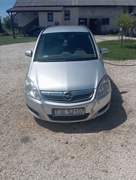 Opel Zafira b uszkodzony