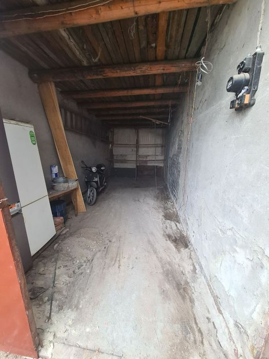 Продам великий цегляний гараж 9X5 під бус  кооперативі номер 1 за жд в