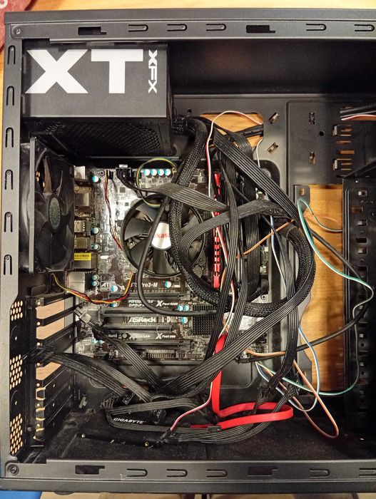 PC Torre Intel i7-2600K 3.40GHz 8GB 120GB SSD Asrock B75 Pro3-M * 129€