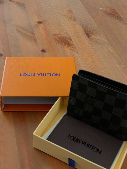 Carteira LV (Louis Vuitton)