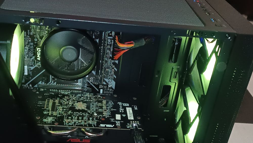 Komputer z RTX 5050 | Ryzen 4500 | 16GB RAM