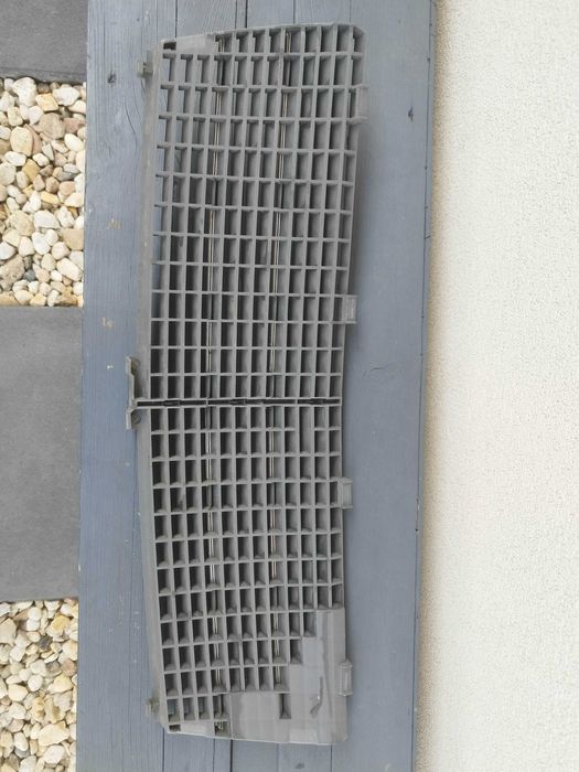 Kratka grilla W 202 Mercedes