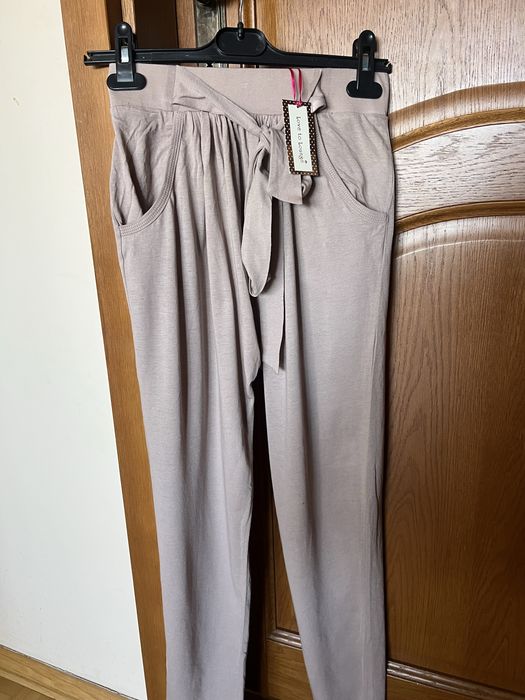 Spodnie Love to lounge  S nowe z met