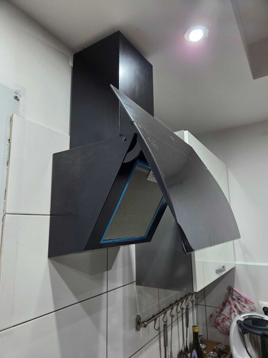 Okap GÖTZE & JENSEN VH461KT Czarny 405m3/h 68dB klasa