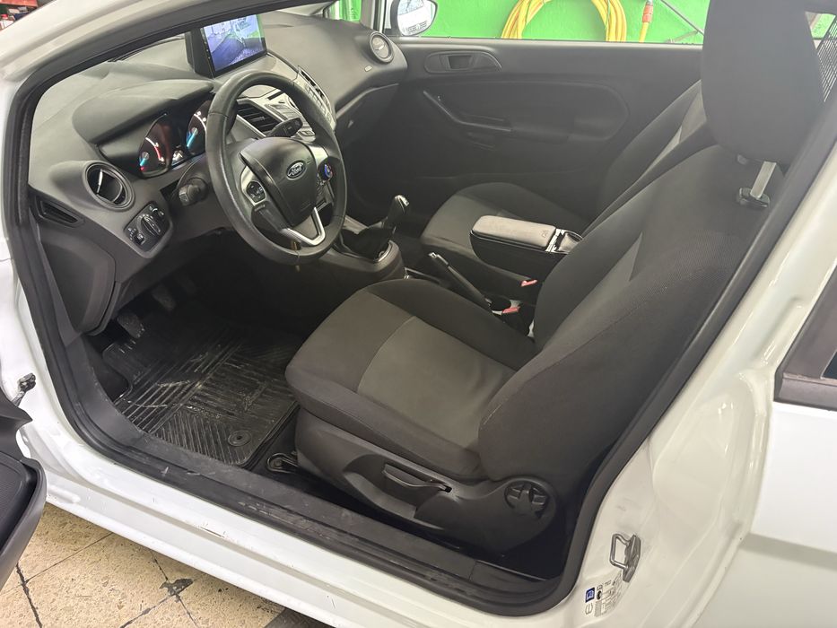 Ford Fiesta 1.5 tdci 2 lugares
