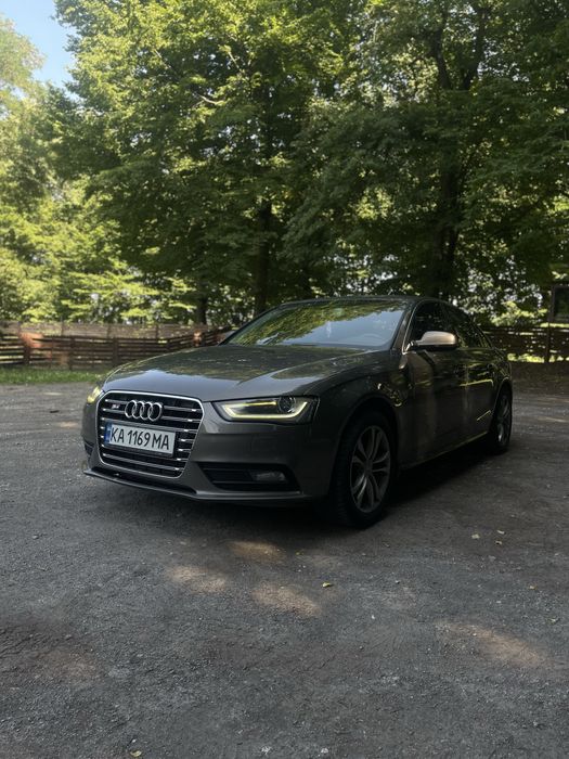 Audi a4b8 2013p