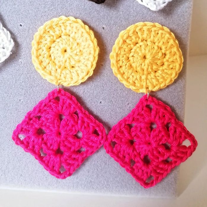 Brincos em crochet