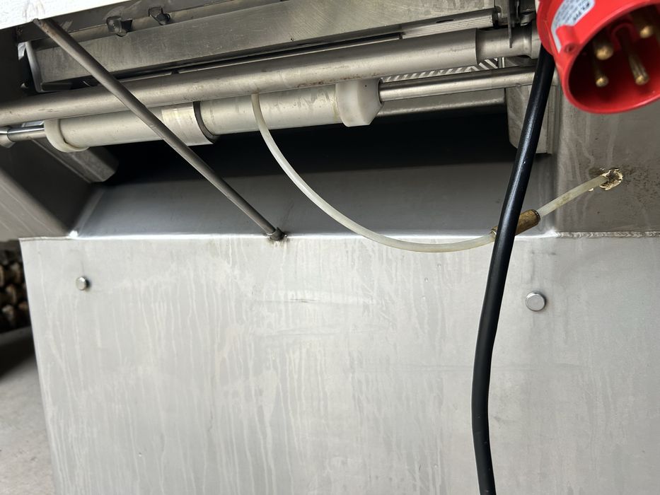 Membrane SkinnerМашина для зняття пліви та жилки з мʼяса Towsend 7600