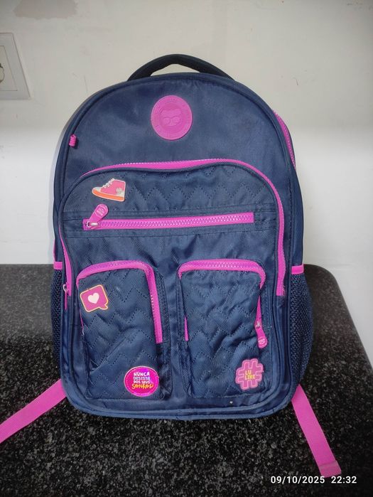 Mochila escolar de nylon