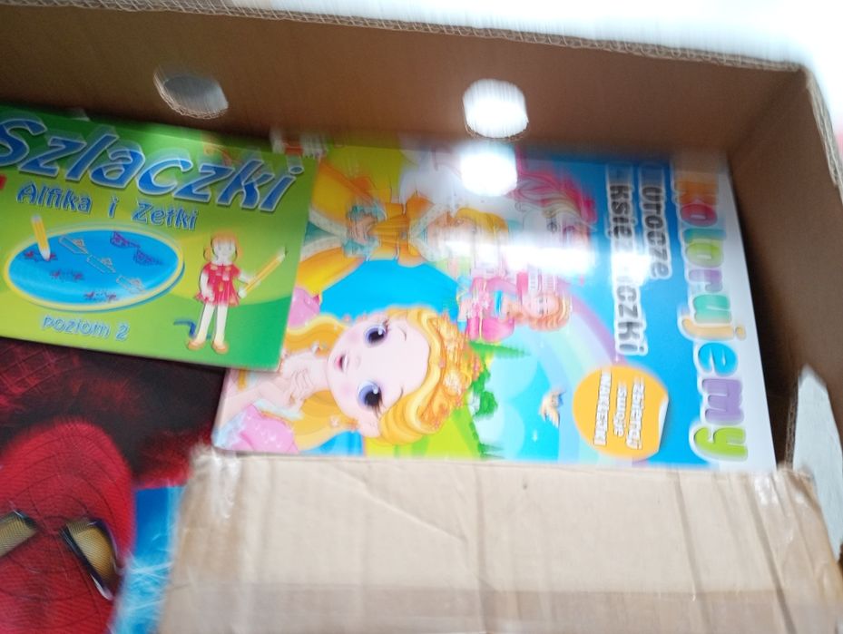 Karton mix biedronka action inne S1605