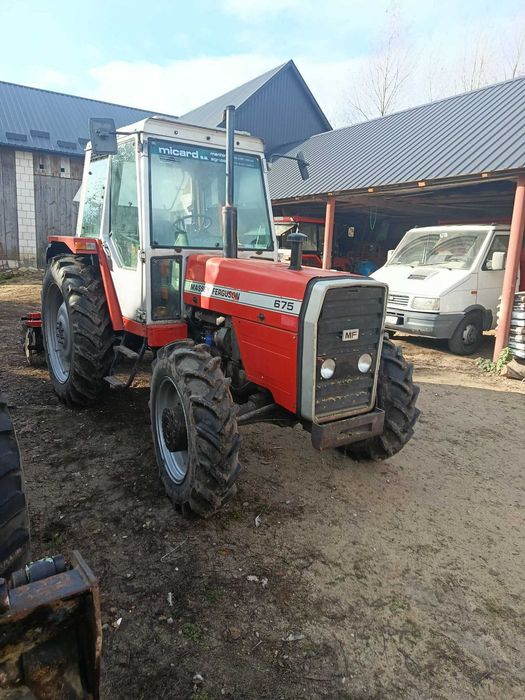 Ciągnik rolniczy Massey Ferguson 675 od rolnika