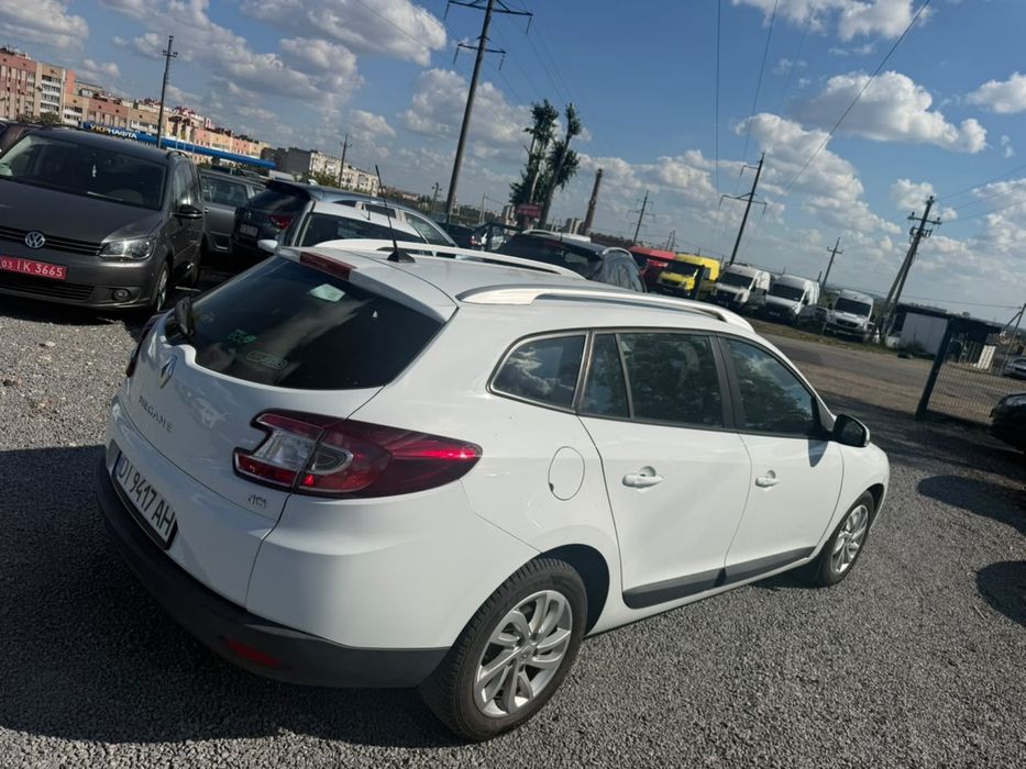 Renault megane 2012 рік