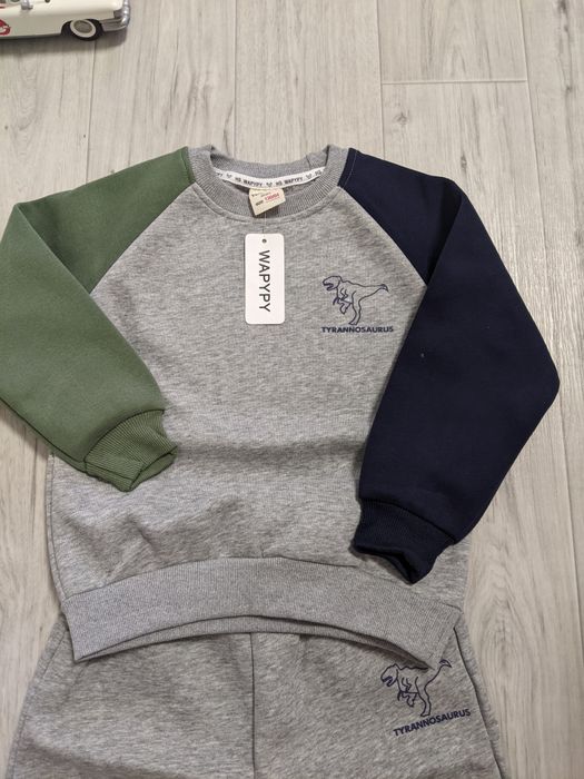 Спортивный костюм