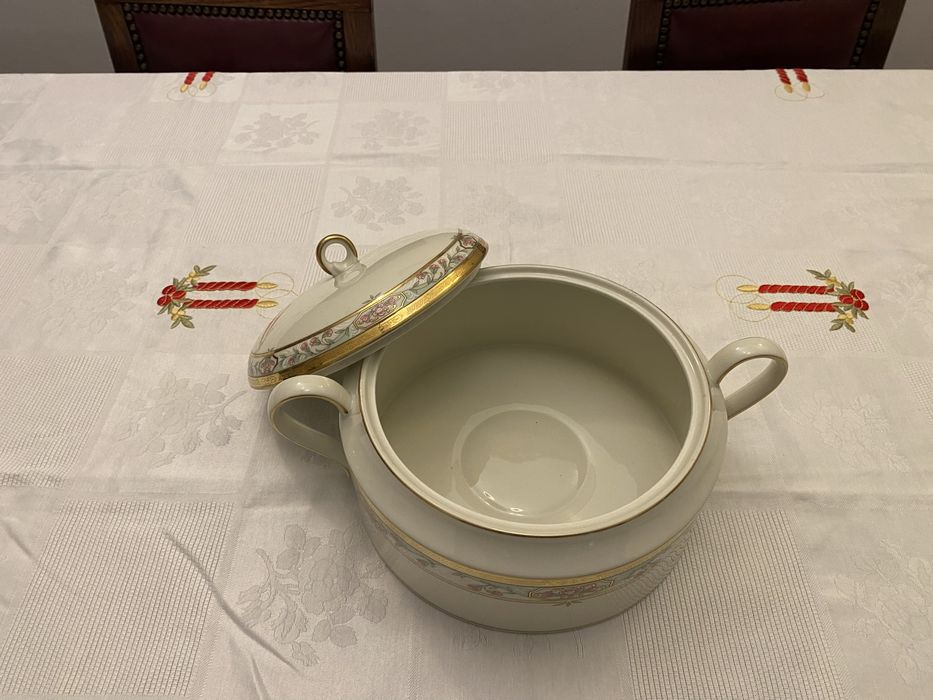 Terrina de porcelana chinesa
