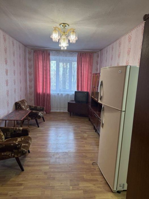 Здам в довгострокову оренду 2-к. квартиру в центрі міста - Більше
