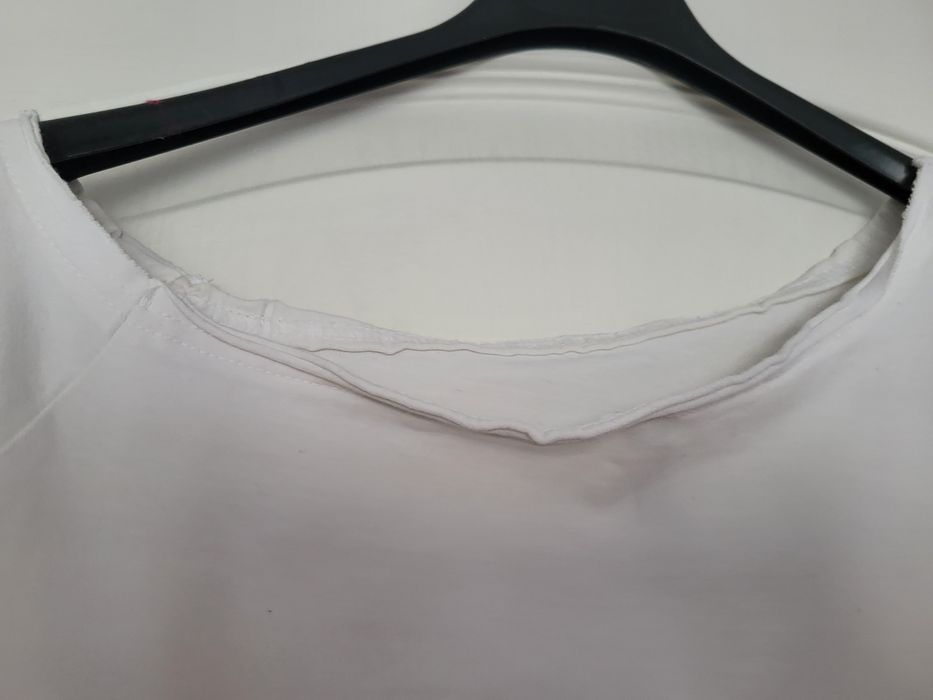 LaLeLi bluzka t-shirt z odkrytym ramieniem