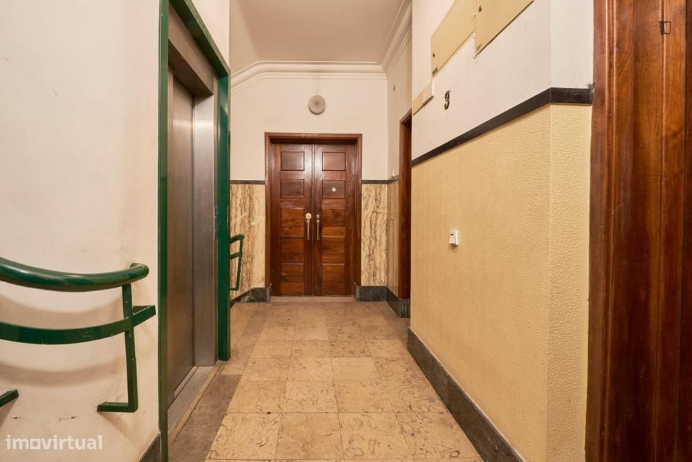 Quarto - localizado em Marquês de Pombal Lisbon