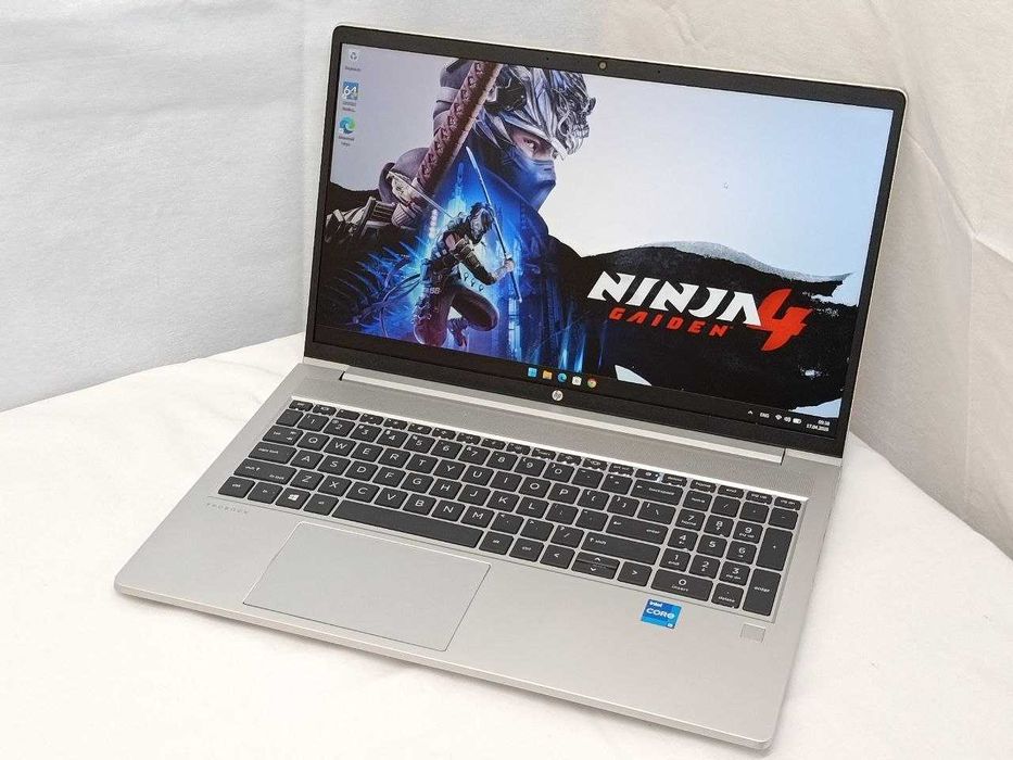 HP ProBook 450 G8 / intel Core i5-1135G7 / IPS / M.2/алюміній