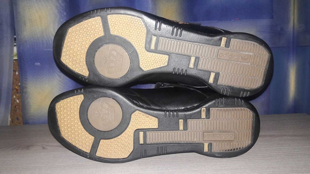 Adidas Respect  - кожаные кроссовки
