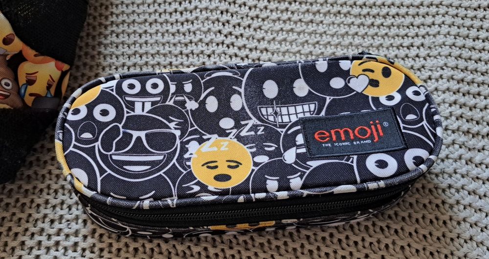 Plecak 4 komorowy Emoji tornister piórnik Gratis