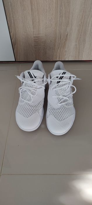 Buty-Nike. hyperspeed-court-biale