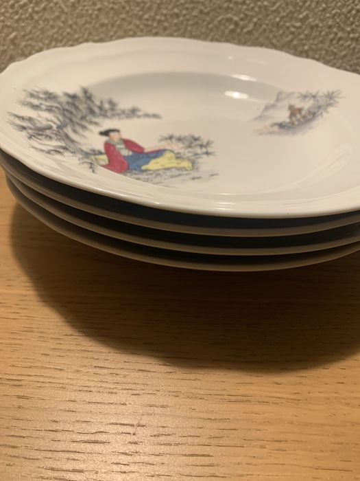 Pratos sopeiros desenho chinesa