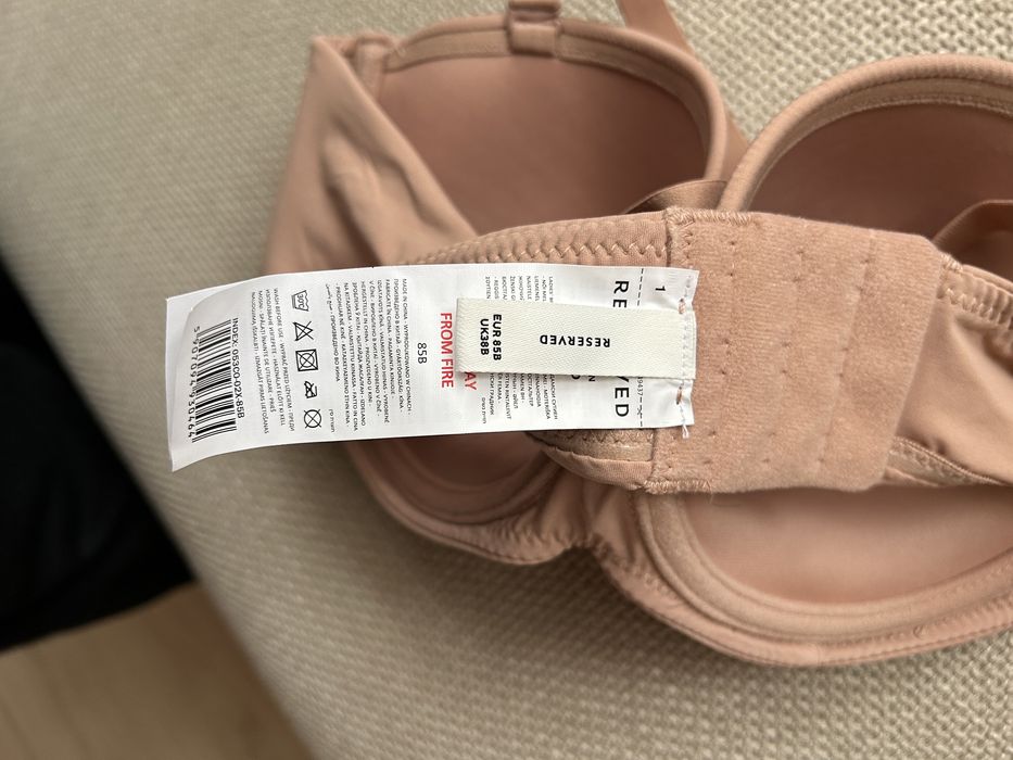 Beżowy kremowy cielisty biustonosz stanik 85B bez ramiączek braletka