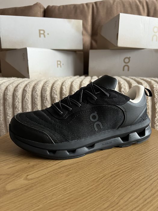 Кросівки  On ranning Cloudzone Moon оригінал!