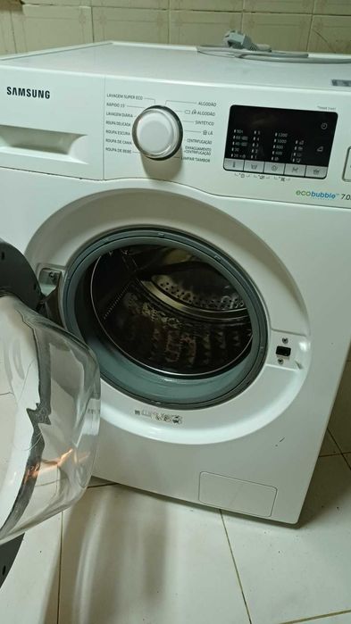 Máquina de lavar roupa
