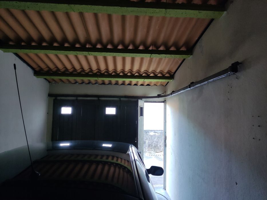 Garagem Box perto GaiaShopping