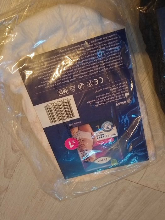 Majteczki Tena różne