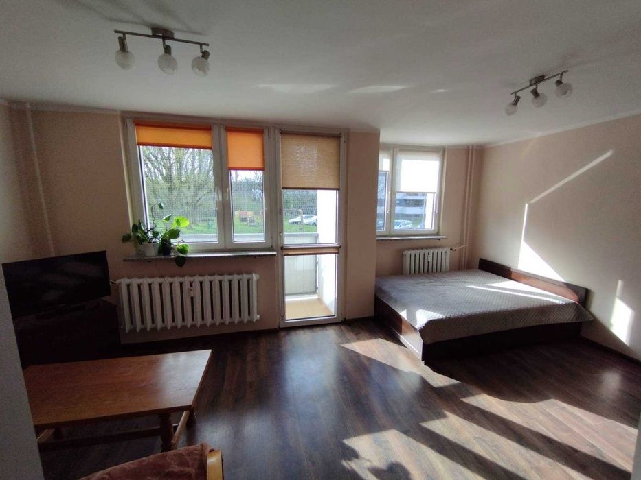 Przestronna kawalerka 33 m2 z balkonem i osobną kuchnią | Opole – Zaodrze (ul. Niemodlińska)