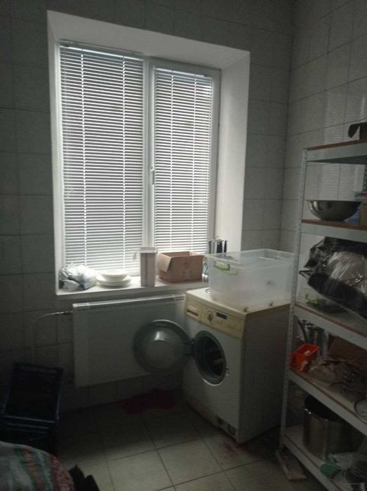 Сдам автономную кухню - c дорогим оборудованием в центре.